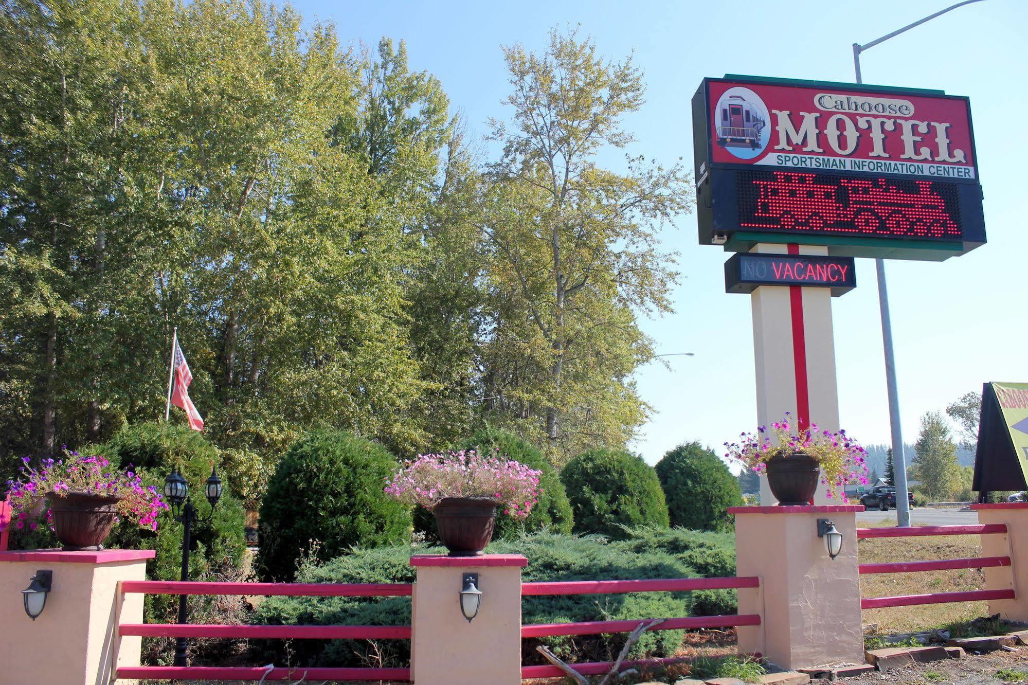 Caboose Motel Libby Exterior photo